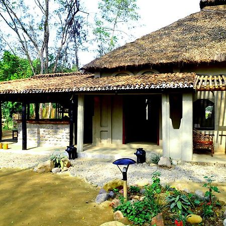 Machan Country Villa Kumarwarti Exterior photo